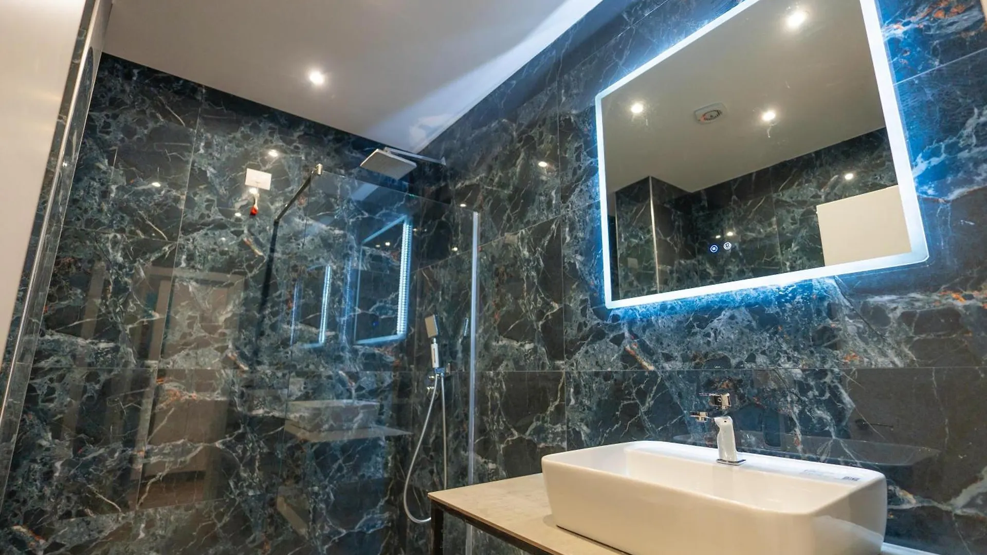 Hotel & Appartment Arnil Velipojë Arnavutluk